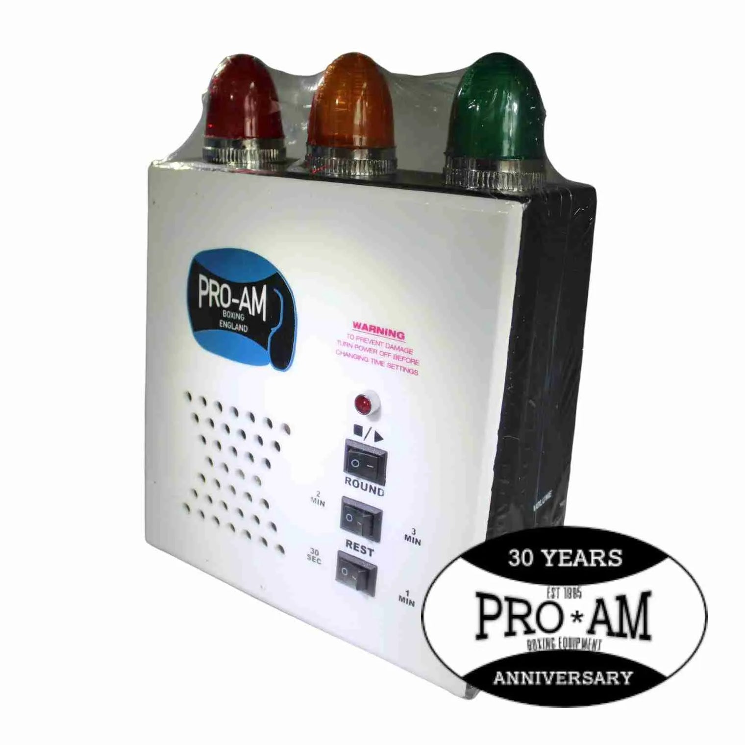 Proamboxinguk Traffic Light Boxing Gym Timer showing red, yellow, and green lights for boxing training sessions.