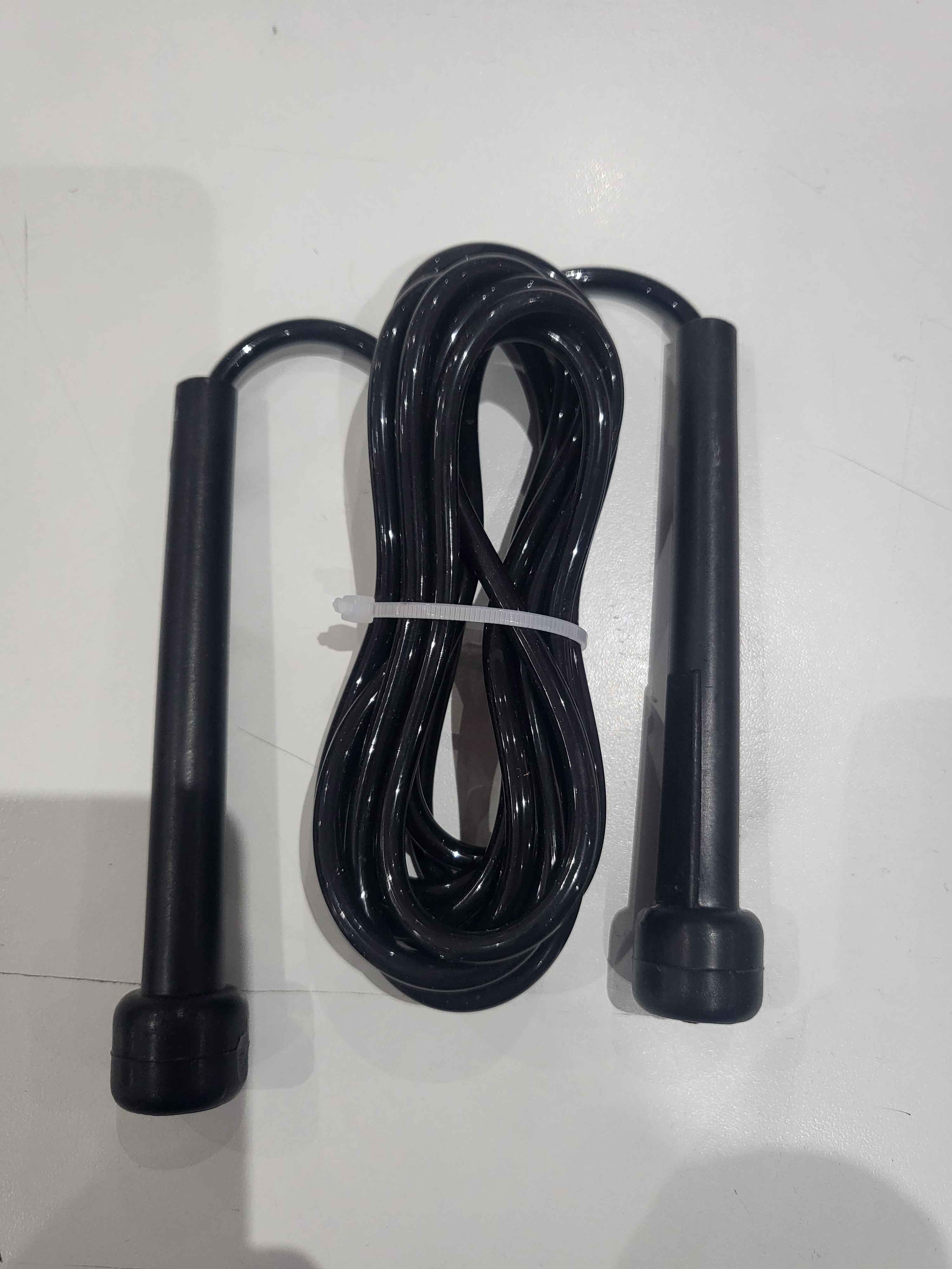 Pro-Am Speed Rope from Proamboxinguk, lightweight boxing skipping rope with handles for cardio and fitness workouts.