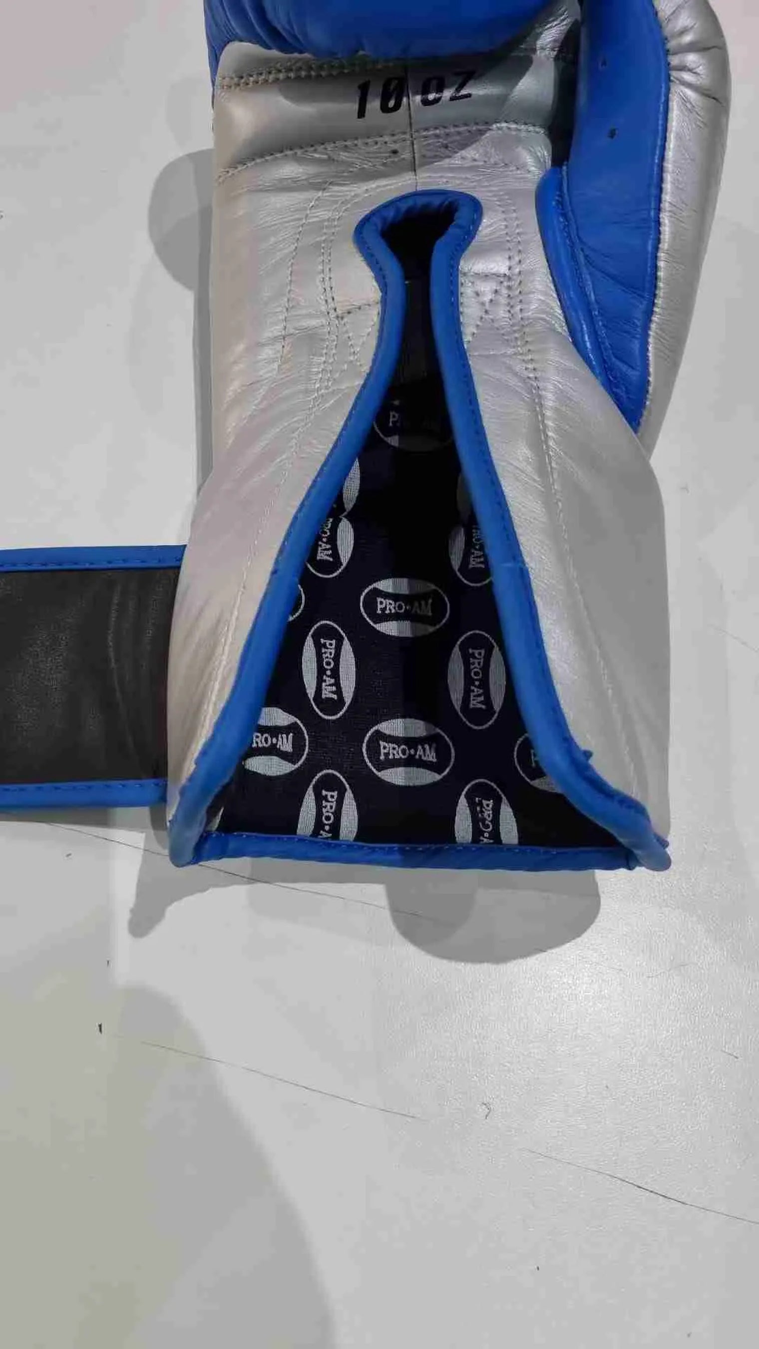 Pro-Am Club Range 2.0 boxing gloves by Proamboxinguk, padded leather gloves for boxing training and sparring.