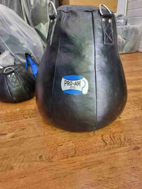 Pro-Am Large Leather Maize Bag for boxing, durable leather training equipment by Proamboxinguk, used for punch practice and fitness.