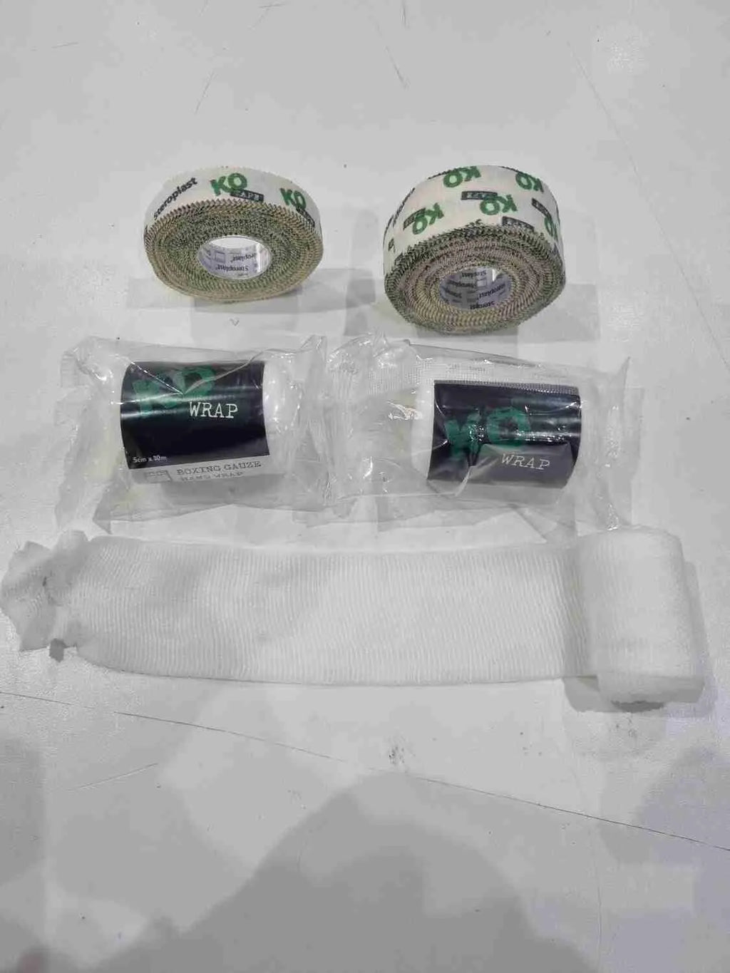 Pro-Am Cornerman Starter Kit with boxing gloves, training equipment, and accessories for boxing beginners by Proamboxinguk.