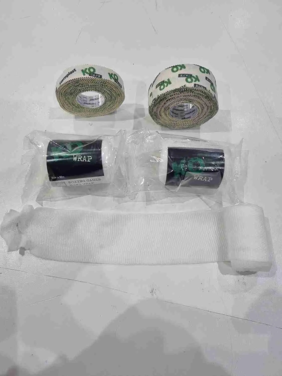 Pro-Am Cornerman Starter Kit with boxing gloves, training equipment, and accessories for boxing beginners by Proamboxinguk.