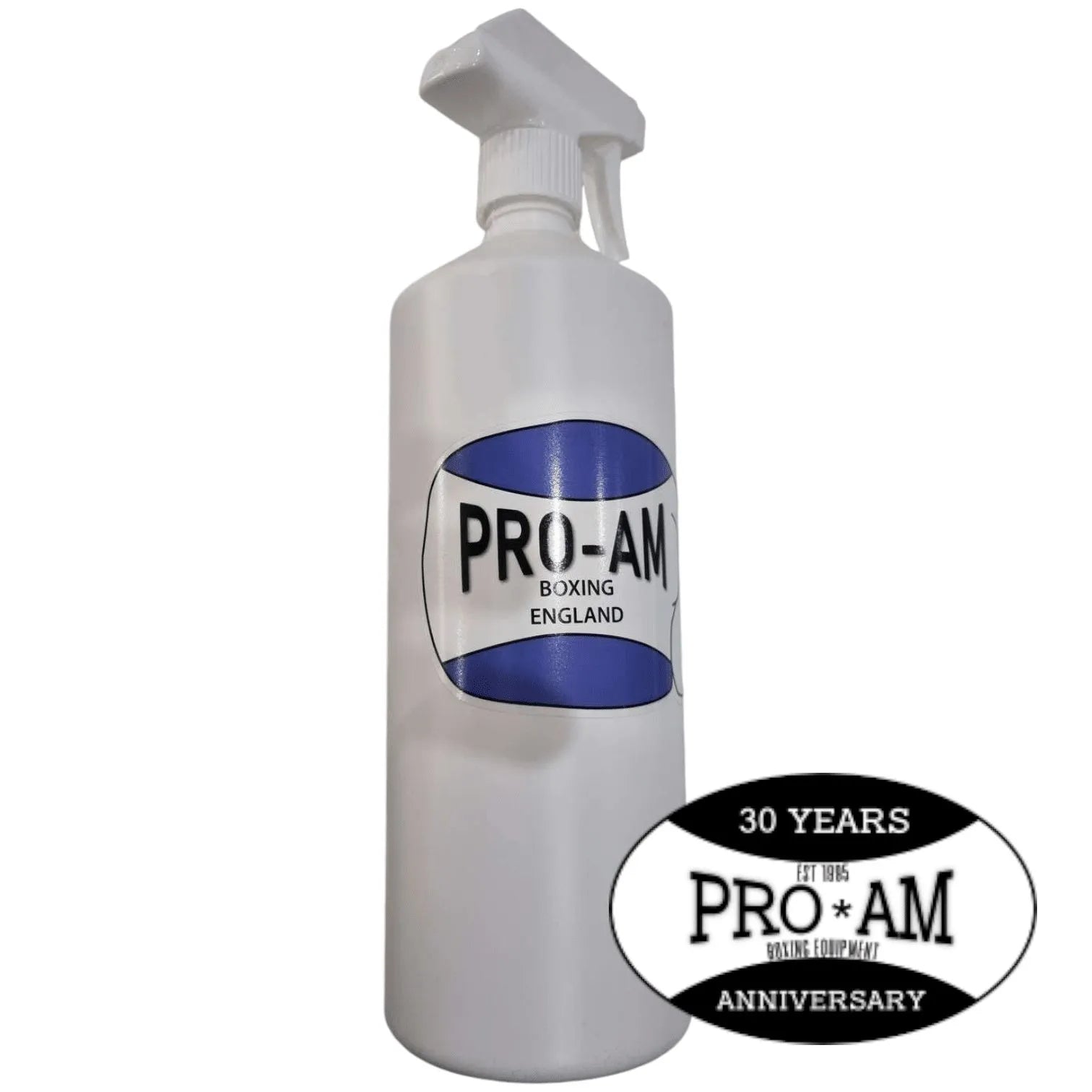 Pro-Am 900ml water spray bottle with black trigger and transparent body, used for gardening or cleaning tasks.